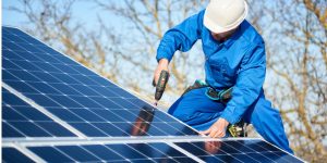 Installation Maintenance Panneaux Solaires Photovoltaïques à Margaux